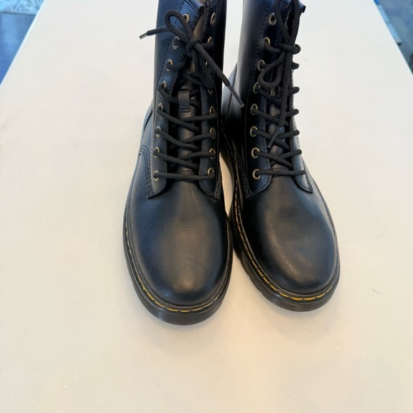 Dr. Martens Zavala Unisex Lace Up Boots Black Leather Combat/ Moto Sz M-10 W-11 main image 6